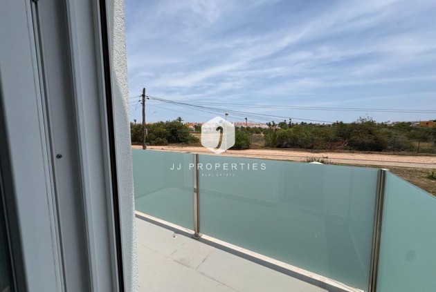 Resale - Villa -
Torrevieja - Torreta Florida