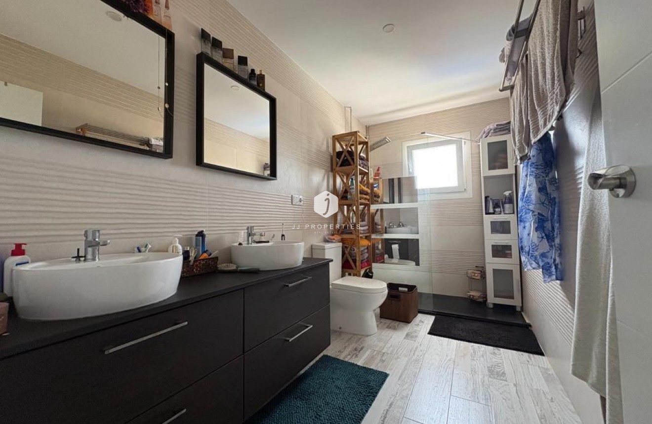 Resale - Villa -
Torrevieja - Torreta Florida
