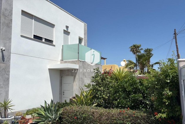 Resale - Villa -
Torrevieja - Torreta Florida