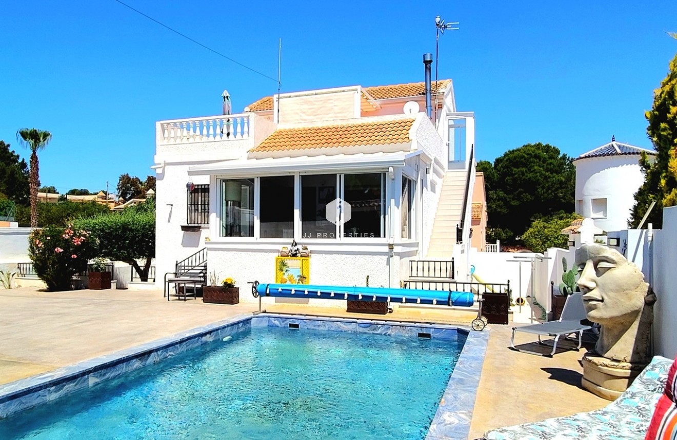 Resale - Villa -
San Miguel / Vistabella Golf - Inland