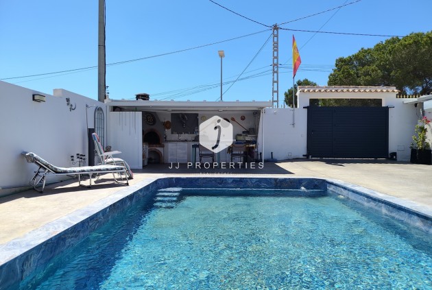 Resale - Villa -
San Miguel / Vistabella Golf - Inland