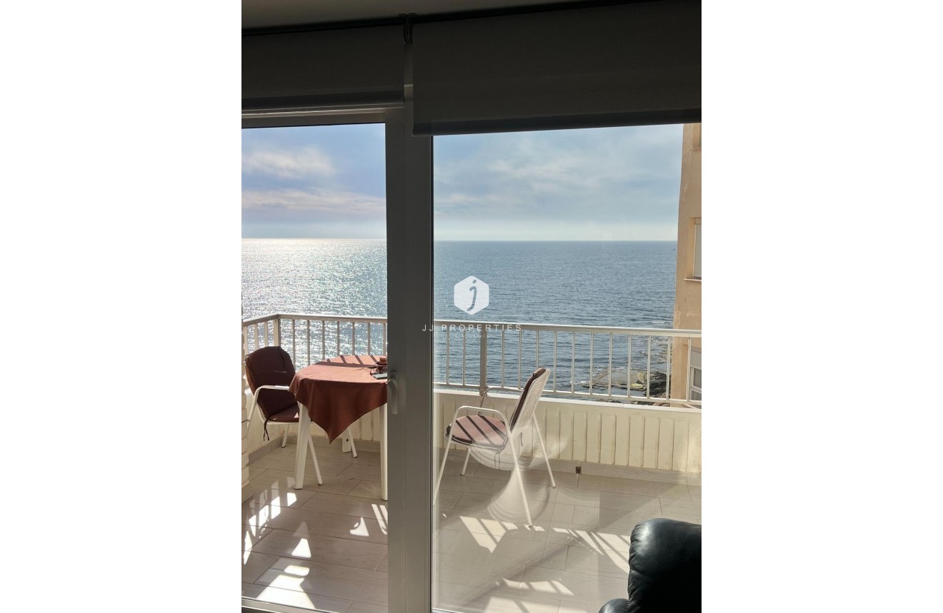 Resale - Apartment / flat -
Torrevieja - Playa del Cura