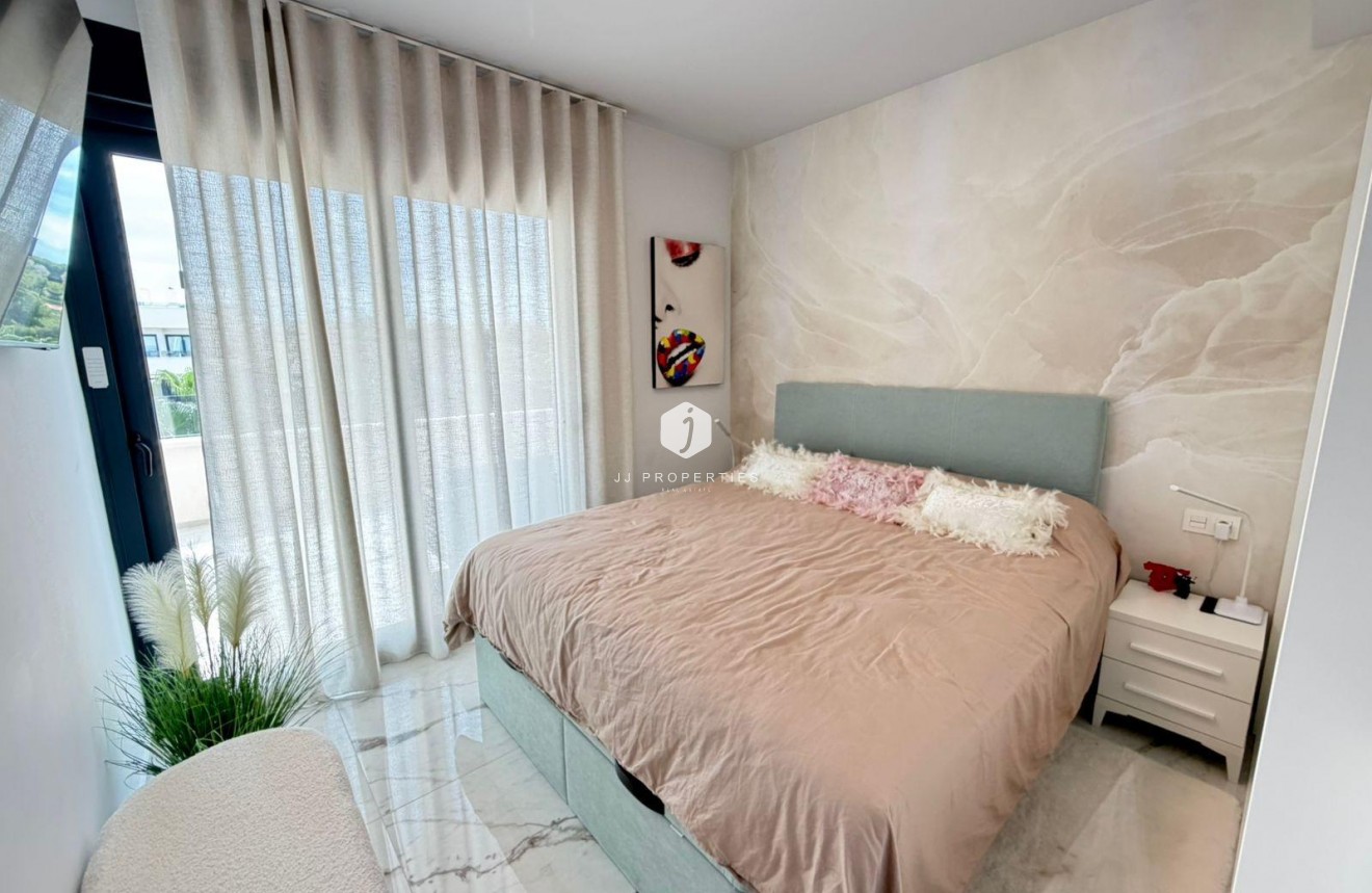 Resale - Penthouse -
Orihuela Costa - Los Almendros-la Florida