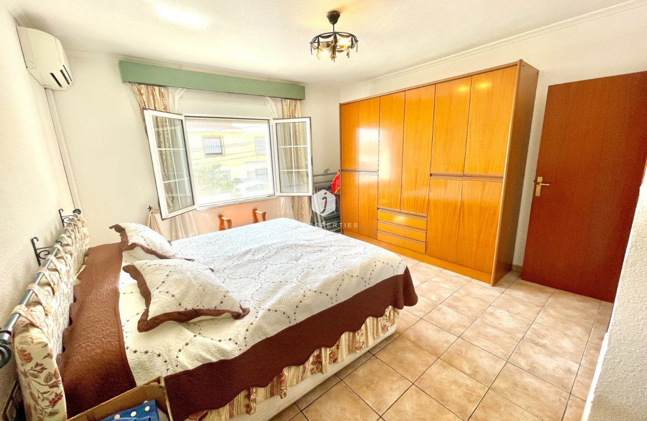 Resale - Villa -
Benijofar - Costa Blanca
