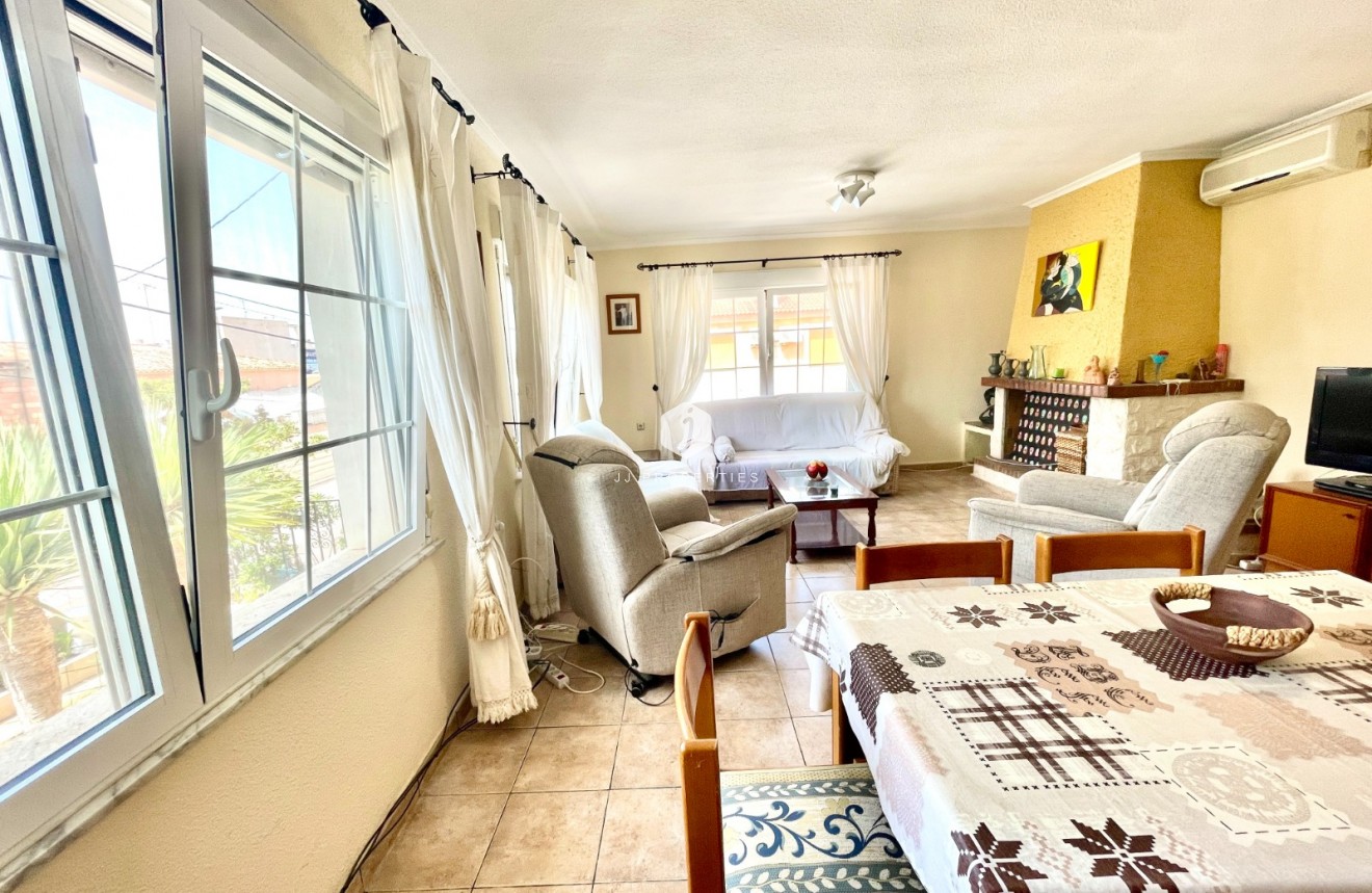 Resale - Villa -
Benijofar - Costa Blanca