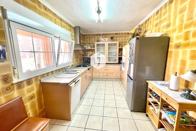 Resale - Villa -
Benijofar - Costa Blanca