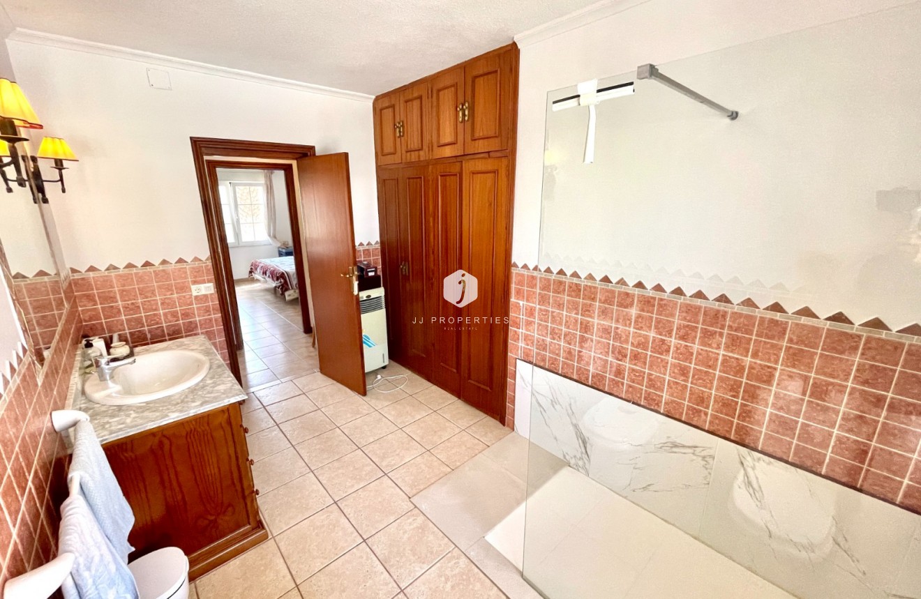 Resale - Villa -
Benijofar - Costa Blanca