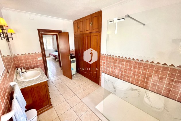Resale - Villa -
Benijofar - Costa Blanca