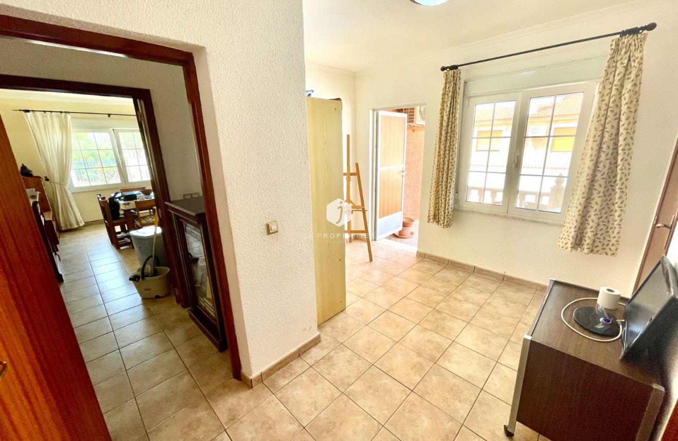 Resale - Villa -
Benijofar - Costa Blanca
