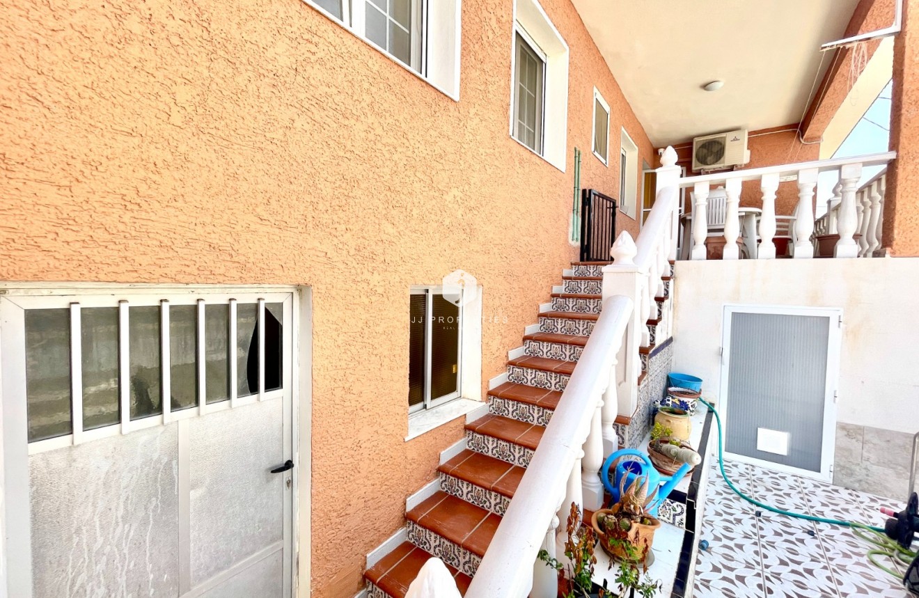 Resale - Villa -
Benijofar - Costa Blanca