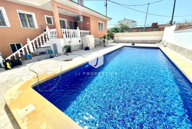 Resale - Villa -
Benijofar - Costa Blanca