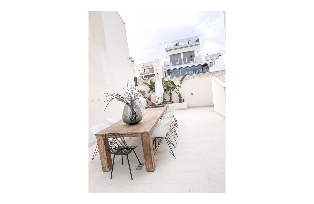 Resale - Villa -
San Miguel de Salinas - Inland