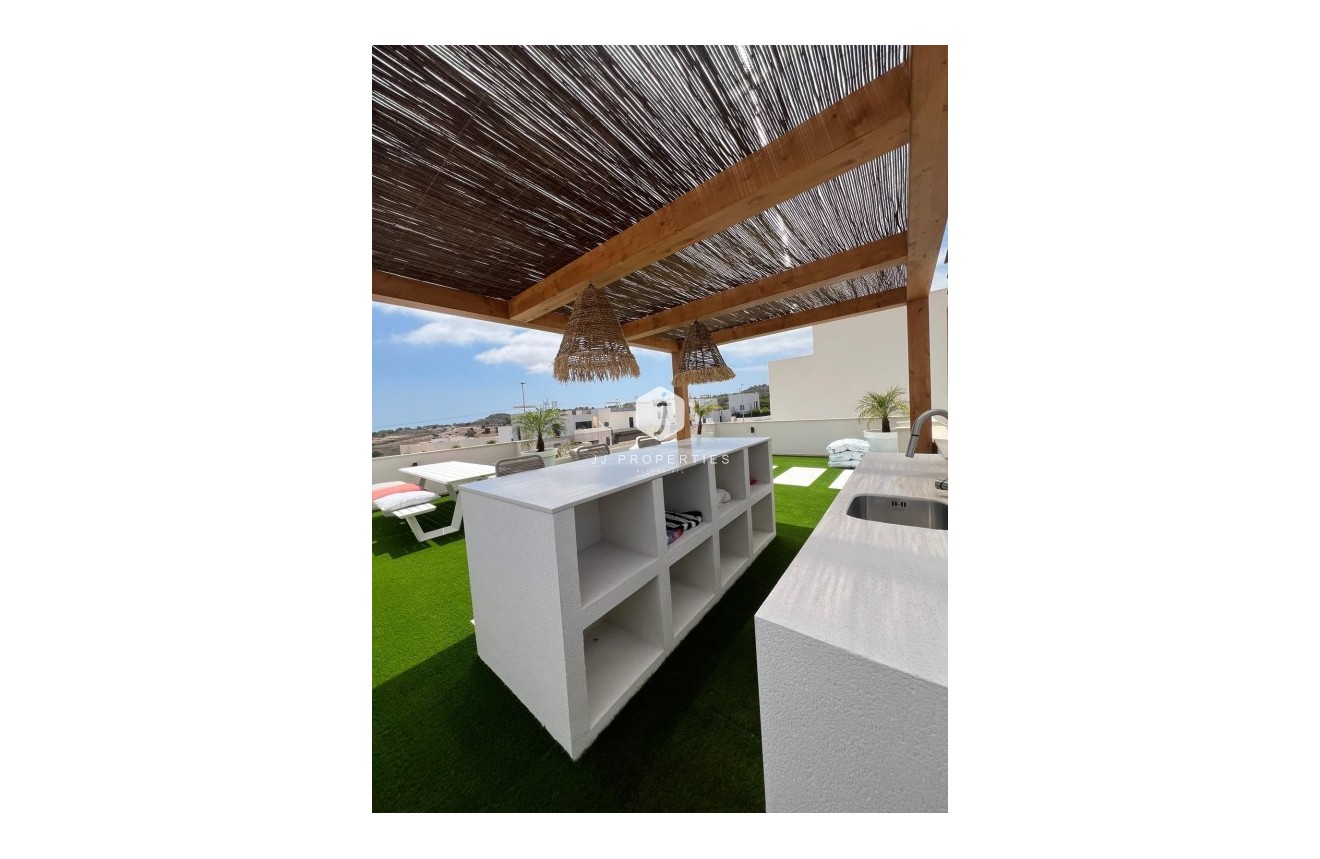 Resale - Villa -
San Miguel de Salinas - Inland