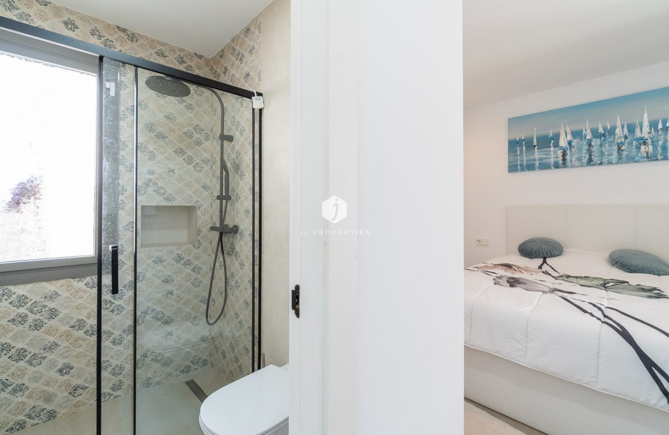 Resale - Villa -
Orihuela Costa - Costa Blanca