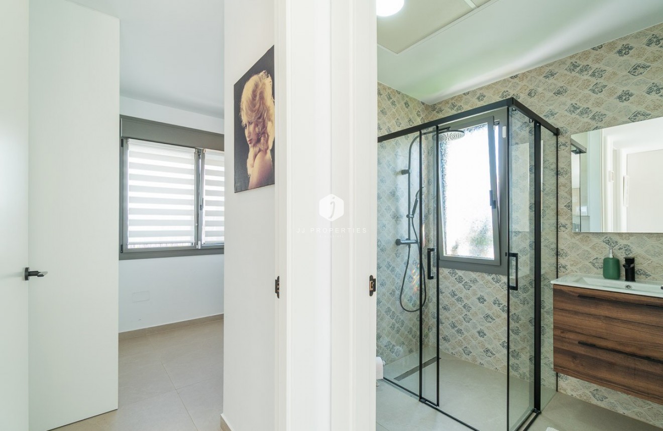 Resale - Villa -
Orihuela Costa - Costa Blanca