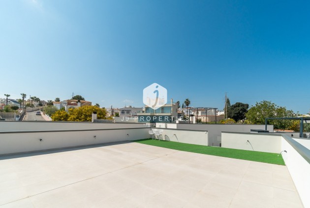 Resale - Villa -
Orihuela Costa - Costa Blanca