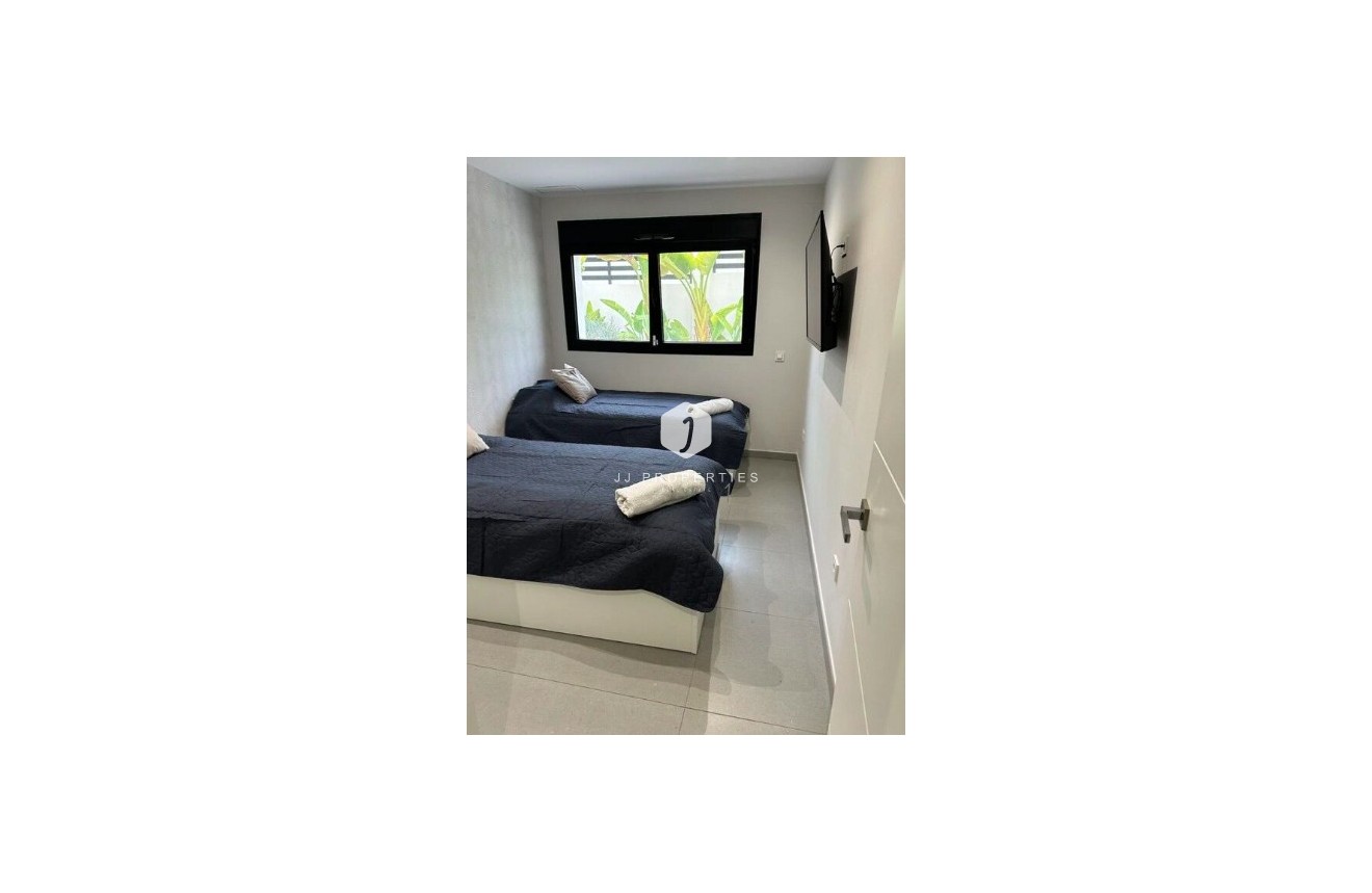 Resale - Villa -
Los Balcones - Costa Blanca
