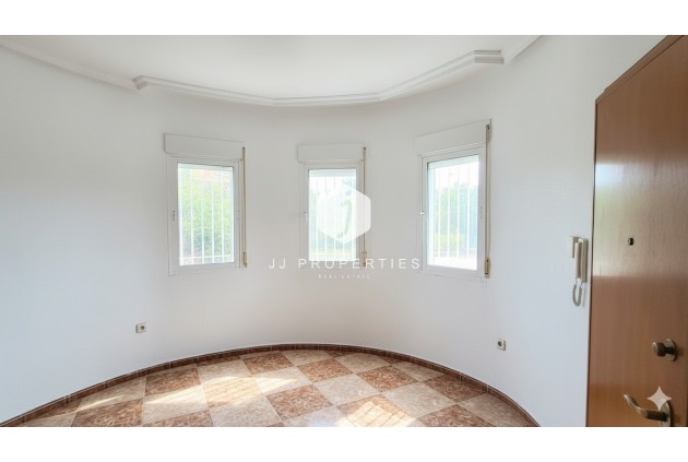Resale - Villa -
Los Balcones - Costa Blanca