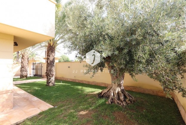 Resale - Villa -
Cabo Roig - Costa Blanca