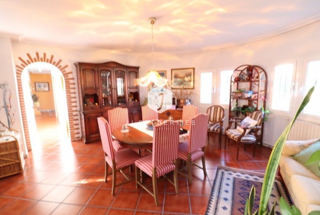 Resale - Villa -
Torrevieja - Costa Blanca