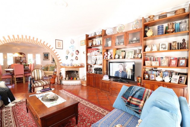 Resale - Villa -
Torrevieja - Costa Blanca