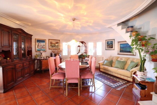 Resale - Villa -
Torrevieja - Costa Blanca