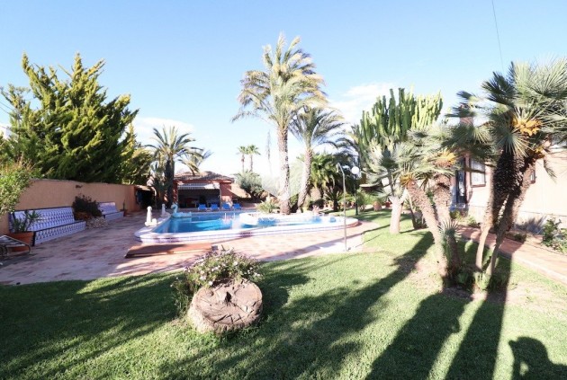 Resale - Villa -
Torrevieja - Costa Blanca
