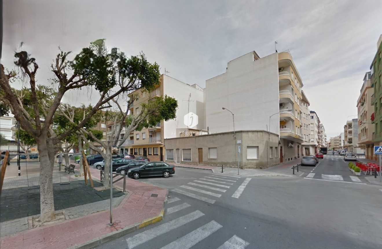 Resale - Chalet -
Guardamar del Segura - Costa Blanca
