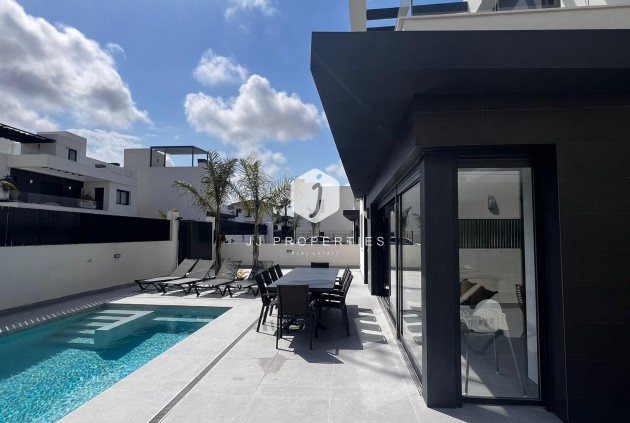 Resale - Villa -
Algorfa - Inland