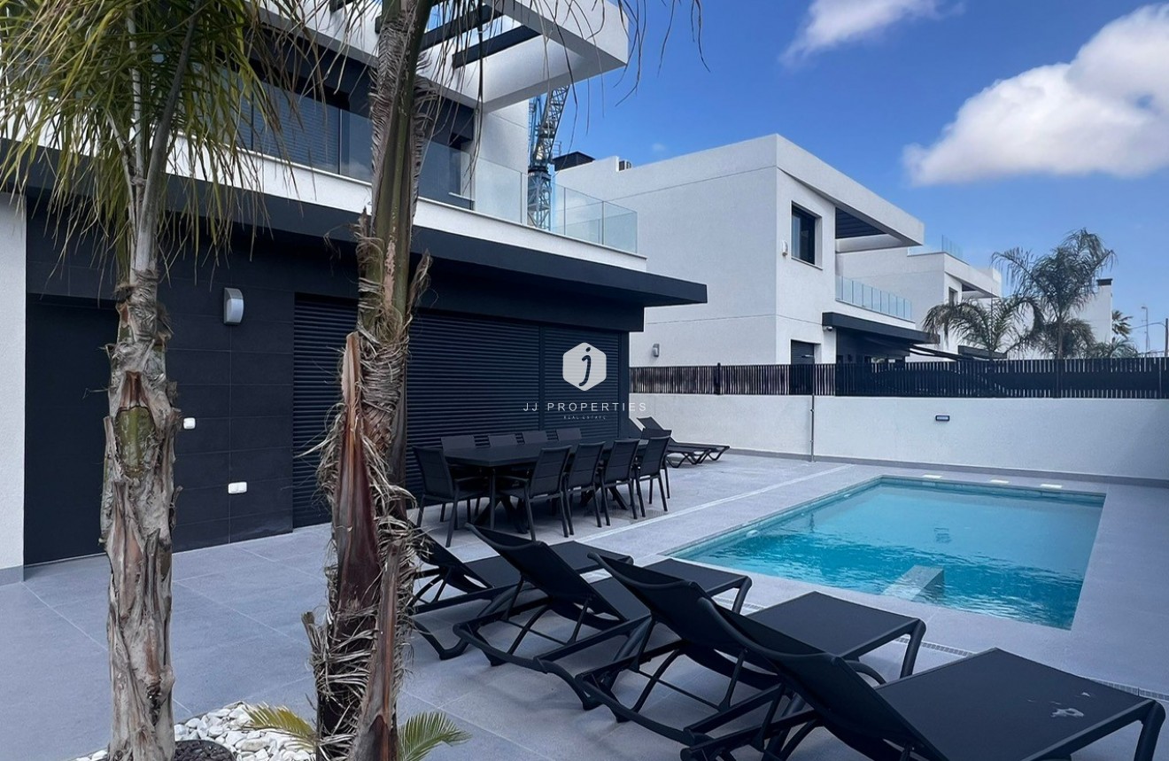 Resale - Villa -
Algorfa - Inland