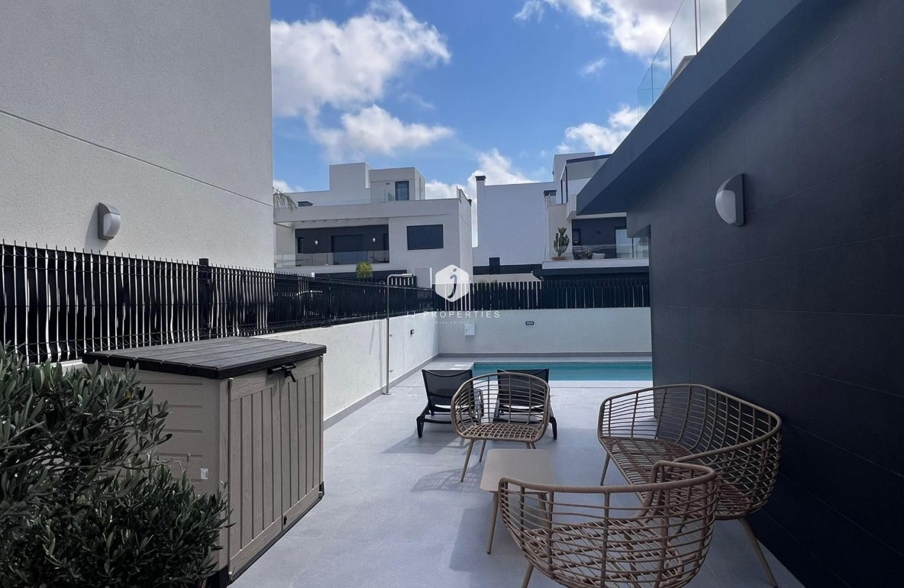 Resale - Villa -
Algorfa - Inland