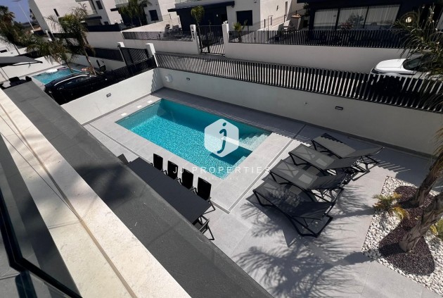 Resale - Villa -
Algorfa - Inland