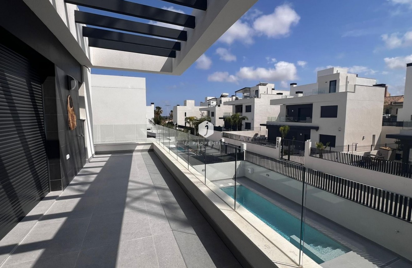 Resale - Villa -
Algorfa - Inland