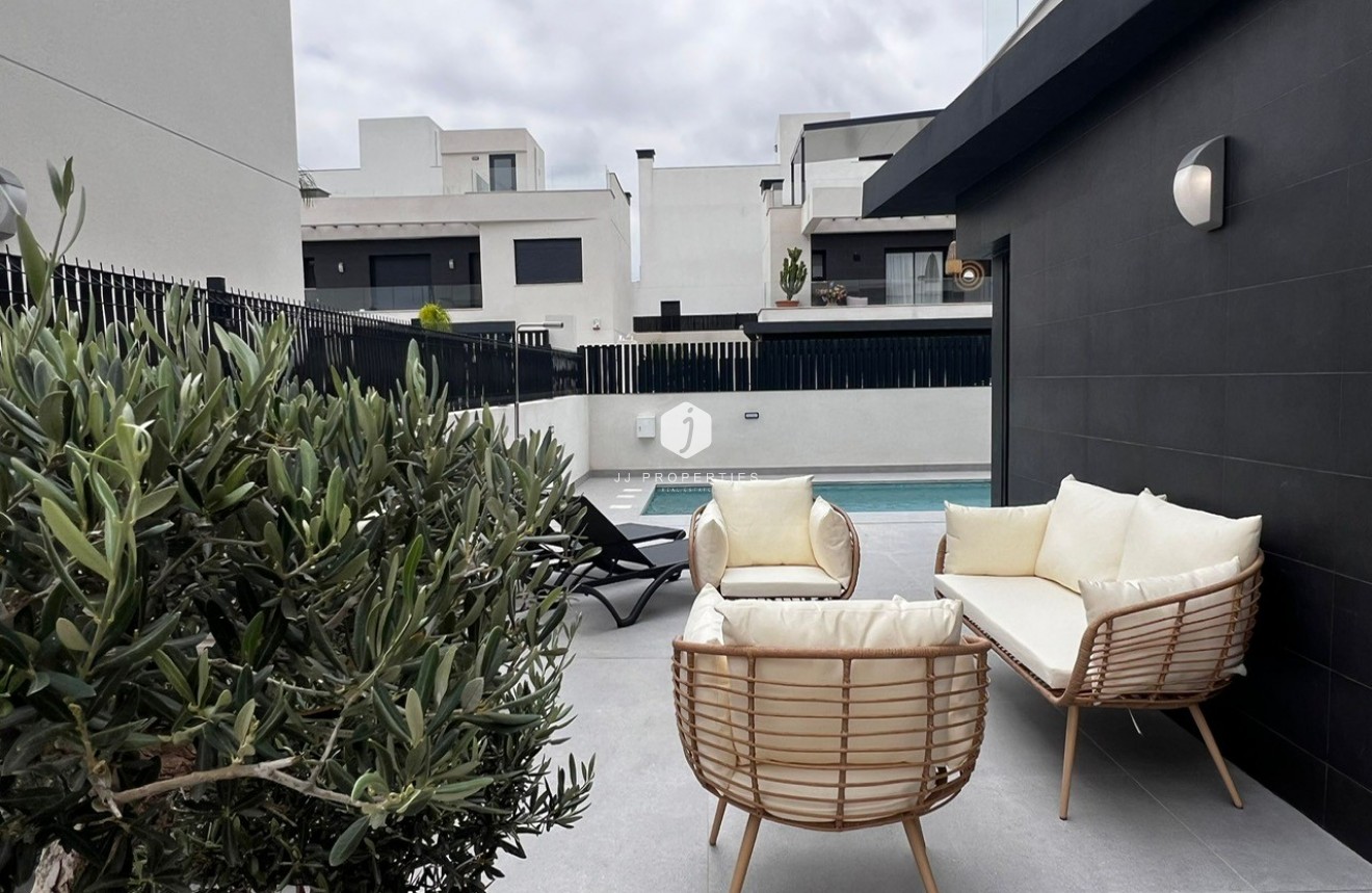 Resale - Villa -
Algorfa - Inland