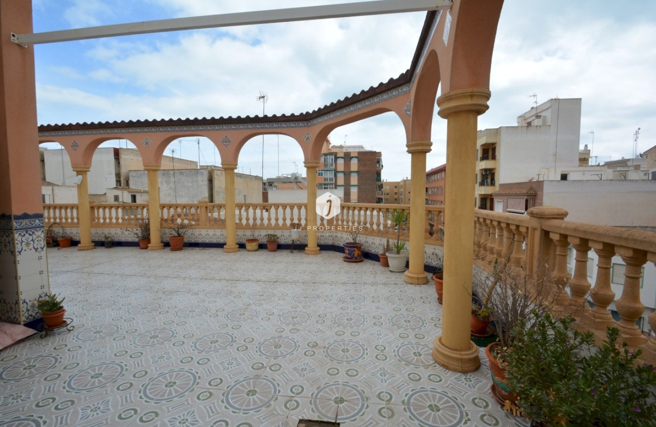Resale - Villa -
Guardamar del Segura - Costa Blanca