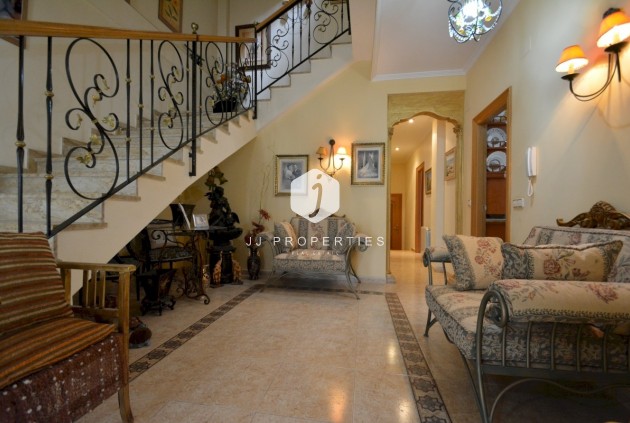 Resale - Villa -
Guardamar del Segura - Costa Blanca