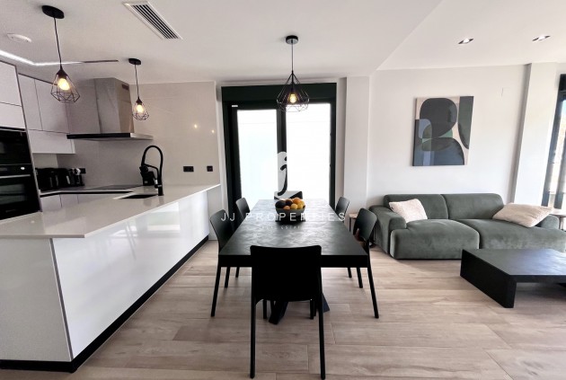 Resale - Villa -
Punta Prima - Costa Blanca