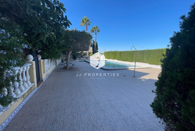 Resale - Villa -
Guardamar del Segura - Costa Blanca