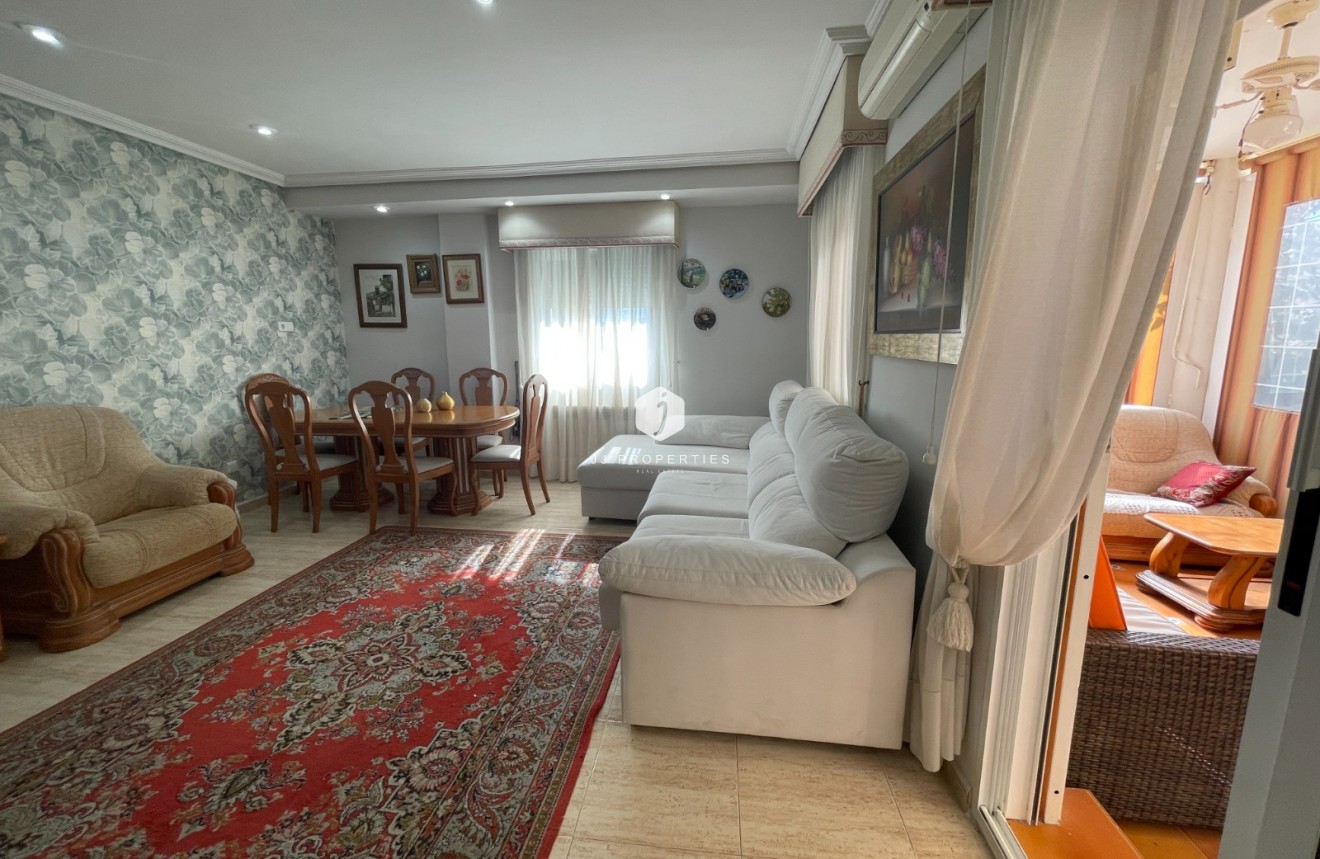 Resale - Villa -
Guardamar del Segura - Costa Blanca