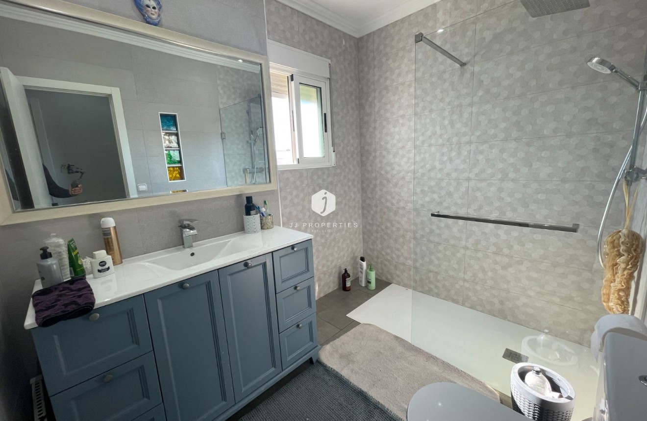 Resale - Villa -
Guardamar del Segura - Costa Blanca