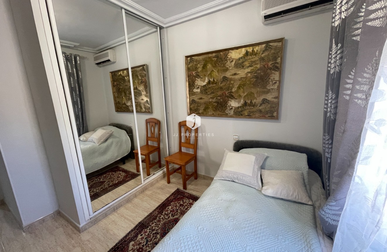 Resale - Villa -
Guardamar del Segura - Costa Blanca
