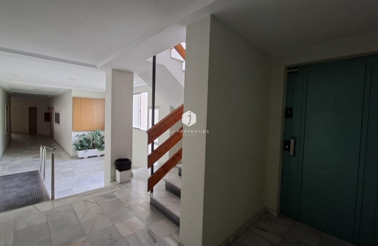 Resale - Apartment / flat -
Torrevieja - Acequion