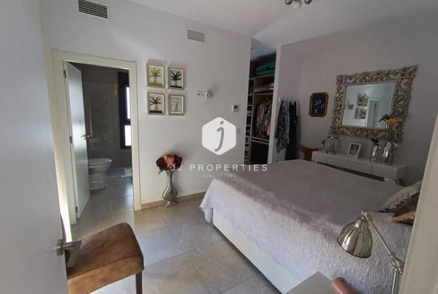 Resale - Villa -
Daya Nueva - Costa Blanca