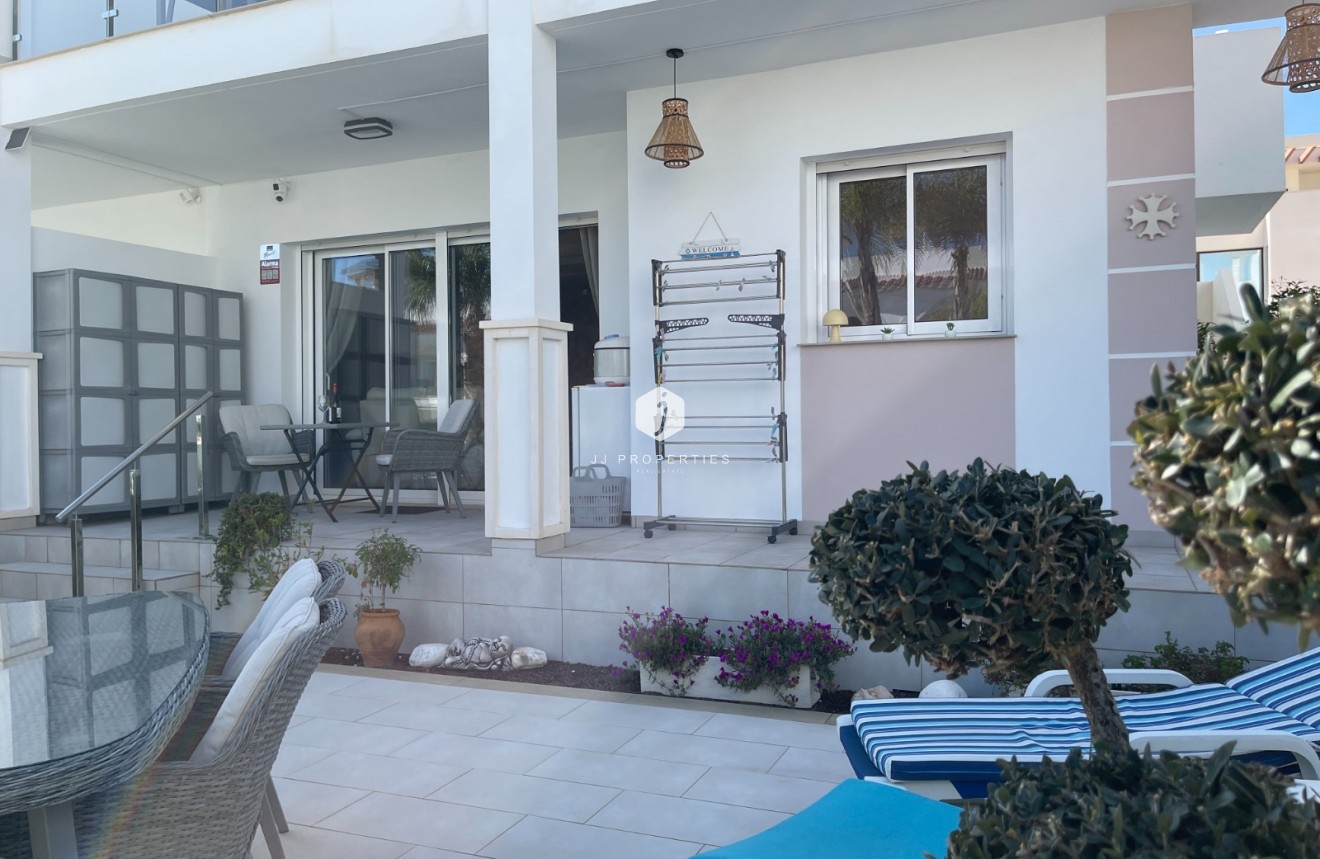 Resale - Apartment / flat -
Rojales - Inland