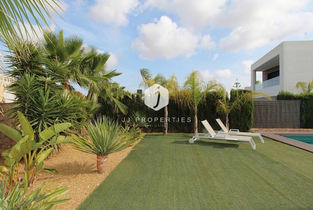Resale - Villa -
Rojales - Inland