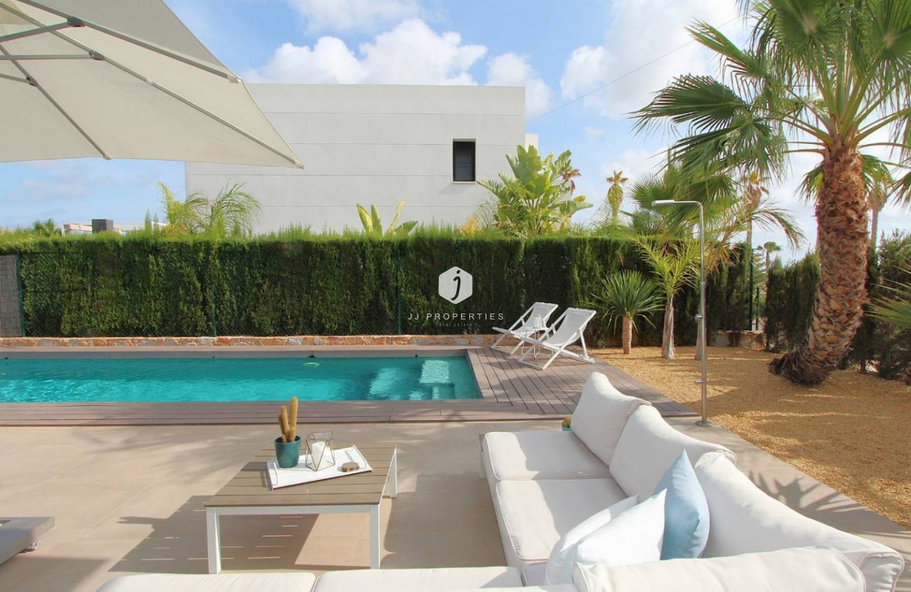 Resale - Villa -
Rojales - Inland
