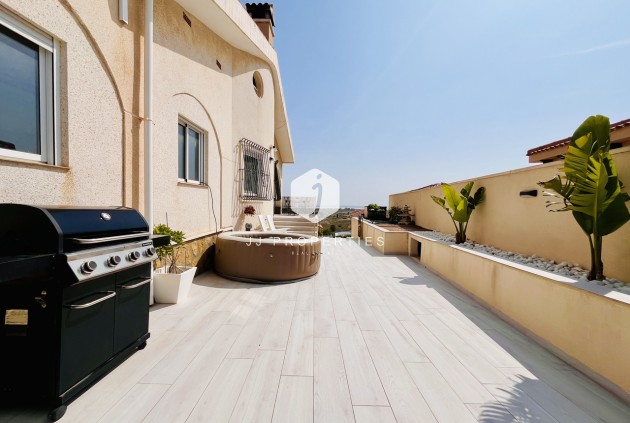 Resale - Villa -
San Miguel de Salinas - Inland