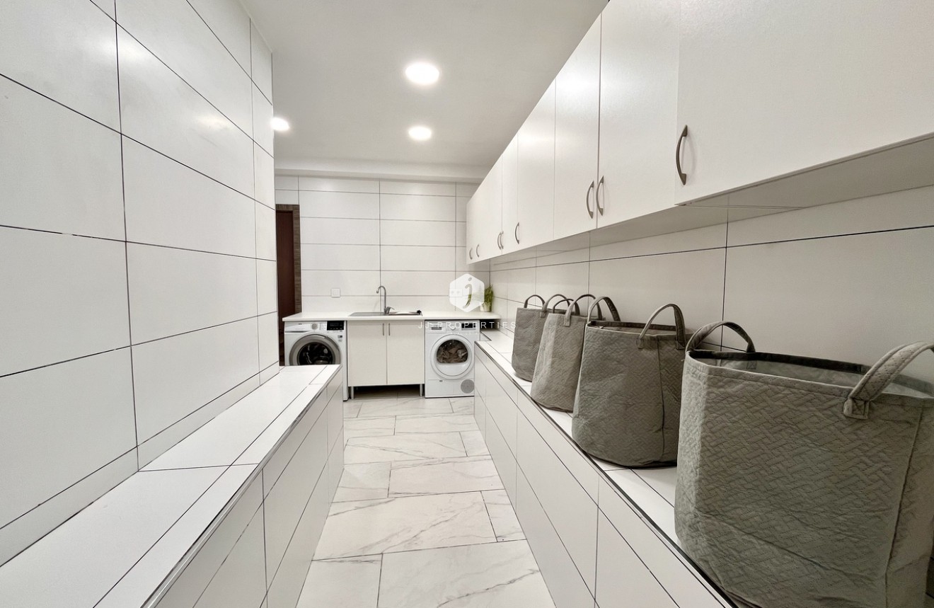 Resale - Villa -
San Miguel de Salinas - Inland