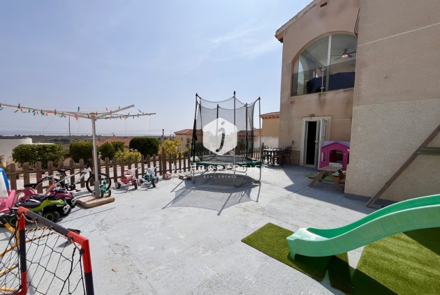 Resale - Villa -
San Miguel de Salinas - Inland