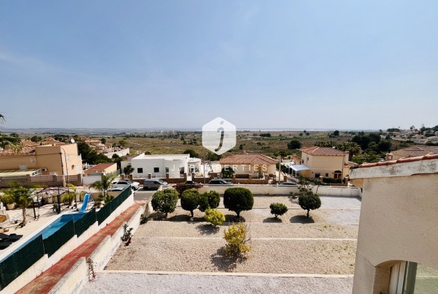 Resale - Villa -
San Miguel de Salinas - Inland